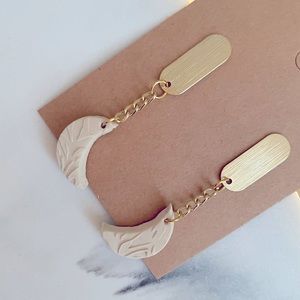 Women’s earrings white matte moon